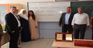 (Özel) 73 Yaşındaki Kadının Okuma Azmi