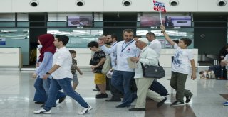 Ankaradan İlk Hac Kafilesi Dualarla Uğurlandı