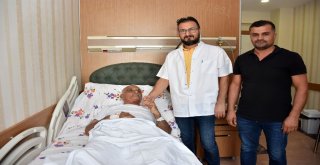 78 Yaşındaki Hastadan 220 Gram Prostat Çıktı