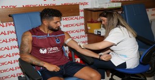 Trabzonsporlu Futbolcular Sağlık Kontrolünden Geçti