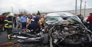 Sökede Trafik Kazası: 2 Ağır Yaralı