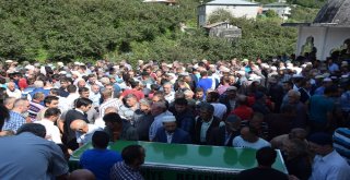 Giresundaki Kazada Hayatını Kaybedenler Toprağa Verildi