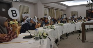 Kadın Çiftçilerin Yarışı Sürüyor