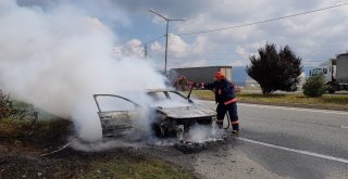 Ana Yolda Alev Alev Yandı