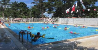 Beyoğlunda Öğrencilerin Karne Hediyesi Kefken Kampı