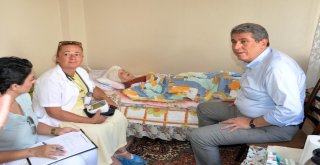 Balçovada Yaşlıları Sevindiren Destek