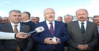 Ayvalık Girişi Duble Yol Haline Geldi