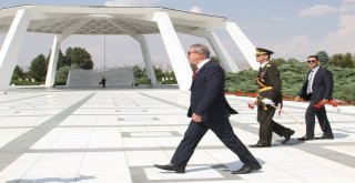 Bakan Akar: Azim Ve Kararlılıkla Mücadelemiz Devam Edecek