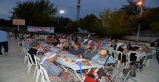 Büyükşehir Belediyesi İftar Sofraları Kuruyor