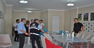 Ruhsatsız İş Yerleri Mühürlendi