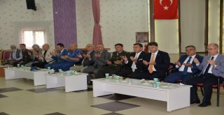 Bozüyükte İlçe Protokolü Vatandaşlarla Bayramlaştı