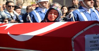 Şehit Ağabeye Kamuflajlı Uğurlama