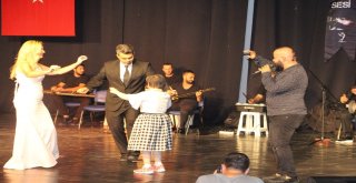 Teşhis Konulamayan Baran Ve Deniz İçin 8 Sanatçı Gönüllü Konser Verdi