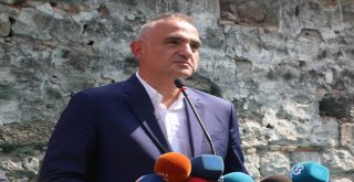 Bakan Ersoy, Dört Ayaklı Minarenin Açılışına Katıldı