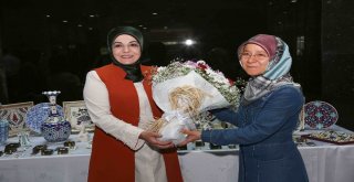 Çini Eserler Meramda Beğeniye Sunuldu