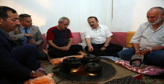 Vali Pehlivandan Geçmişi Geleneksel Araç Gereçlerle Yaşatmaya Çalışan Habip Ekovana Teşekkür Belgesi