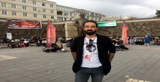 Cumhuriyet Meydanında Sessiz Kitap Okuma Etkinliği Yapıldı