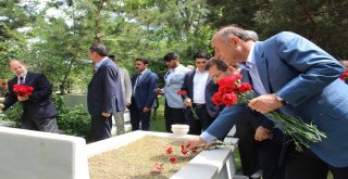 15 Temmuz Şehitleri Kars Kapı Şehitliğinde Anıldı