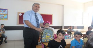 Pttden Öğrencilere Kırtasiye Yardımı