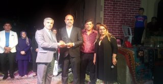 Adıyamanlı Yazar Ispartada Kitaplarını İmzaladı