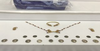 İstanbulda Tarihi Eser Operasyonunda El Yazması 2 Kuran Ele Geçirildi