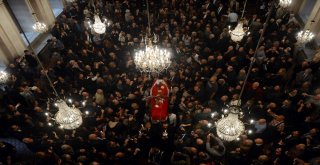 Ara Güler İçin Beyoğlu Üç Horan Ermeni Kilisesinde Tören Düzenlendi