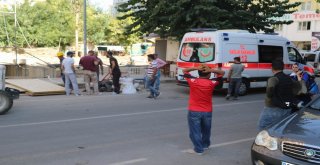 Onlarca Kiloluk Sunta Baretsiz İşçinin Üzerine Düştü