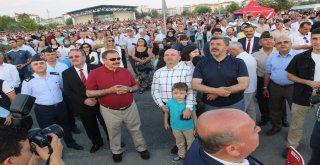 Türk Yıldızlarının Gösterisi Nefes Kesti