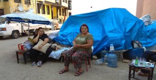 Kan Kanseri Anne Ve Obez Kızının Sokakta Hayatta Kalma Mücadelesi