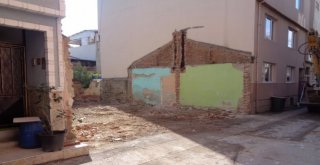 Osmangazide Metruk Binalar Yıkılıyor