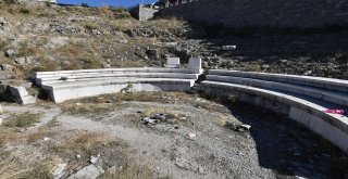 Antik Roma Tiyatrosuna Büyükşehir Koruması