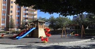 Nevşehirde Parkların Yenilenmesi Çalışmaları Devam Ediyor