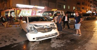 Üzerlerine Gelen Otomobilden Son Anda Kaçarak Kurtuldular