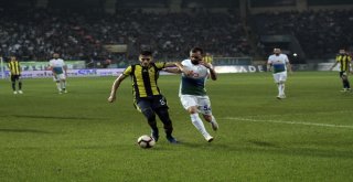 Spor Toto Süper Lig: Çaykur Rizespor: 3 - Fenerbahçe: 0 (İlk Yarı)