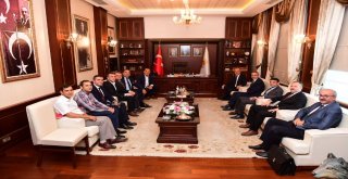 Adana Ray Geliyor