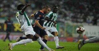 Spor Toto Süper Lig: Bursaspor: 0 - Medipol Başakşehir: 0 (Maç Devam Ediyor)