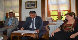 Vali Yazıcı “Bu Hayırda Yarışın Devam Etmesini Diliyorum”