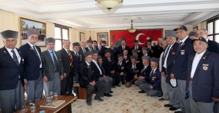 Başkan Altay: “Bayrağımız Gazilerimiz Sayesinde Gururla Dalgalanıyor”