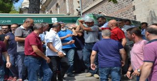 Ece Gözyaşları İçinde Toprağa Verildi