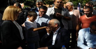 Kılıçdaroğlu, Celal Bayarın Kabrini Ziyaret Etti