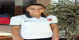 Osmangazi Belediyesporun Milli Gururu
