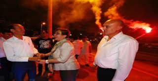 Kütahyalılardan Başkan Pekdaşa Sürpriz Karşılama