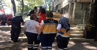 Beşiktaşta Çıkan Yangında Oğlu İçeride Mahsur Kalan Anne Sinir Krizi Geçirdi
