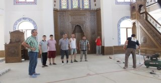 Körfezin En Büyük Camisi Burhaniyede Yapılıyor