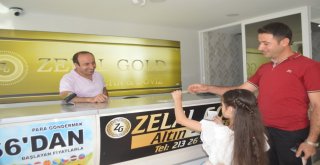 8 Yaşındaki Çocuk, Tlye Destek İçin Kumbarasındaki Dolarları Bozdurdu