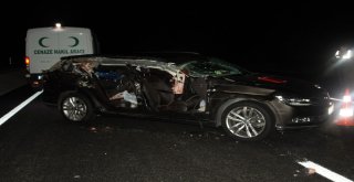 Otomobil İle Kamyon Çarpıştı: 2 Ölü, 4 Yaralı