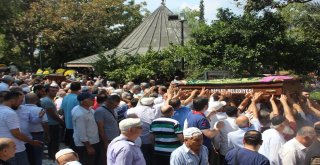 Trafik Kazasında Ölen Çift Dualarla Son Yolculuğuna Uğurlandı