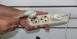 Piyasada Korsan Taksicilerden Sonra Korsan Elektrikçiler Türedi