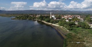 Hızla Çekilen İznik Gölü Havadan Görüntülendi