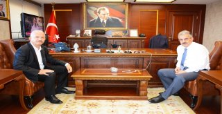 Başkan Görmezden Vali Ayyıldıza İncir Festivali Daveti